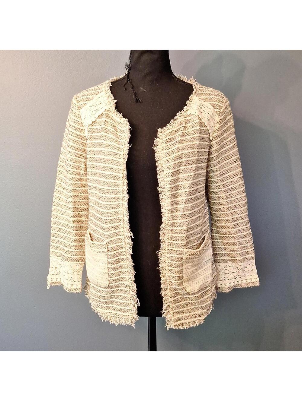 Miss me Knit cream and gray Sweater Size Small